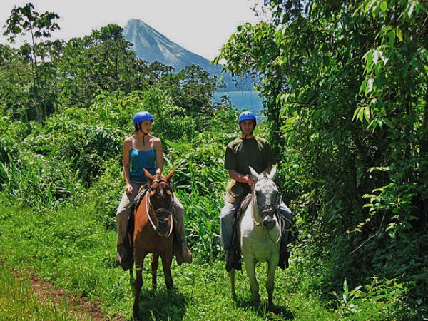 Transportation Monteverde to Arenal – Horseback riding + Boat + Van